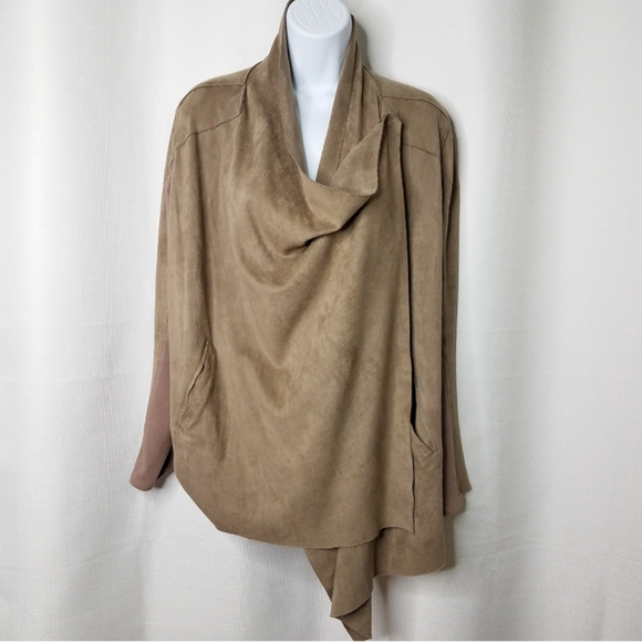 Blank NYC drape jacket in color Mt. Rushmore - Picture 3 of 15